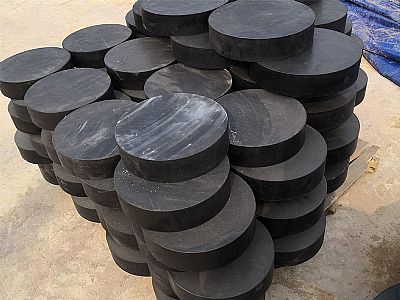 祁县板式橡胶支座由若干层橡胶片与薄钢板经加压硫化